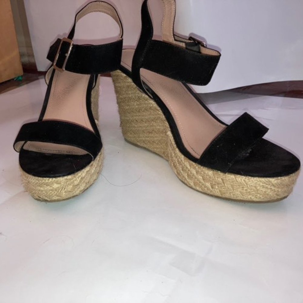 Madden Girl Black Wedges